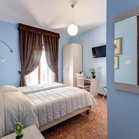 Bed and Breakfast Domus Cornelia Roma Exterior foto