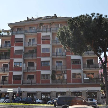 Bed and Breakfast Domus Cornelia Roma Exterior foto