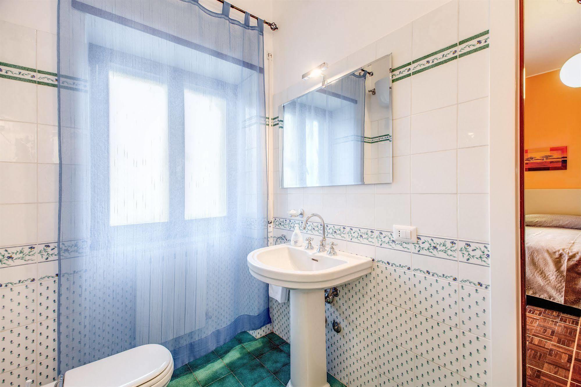 Bed and Breakfast Domus Cornelia Roma Exterior foto